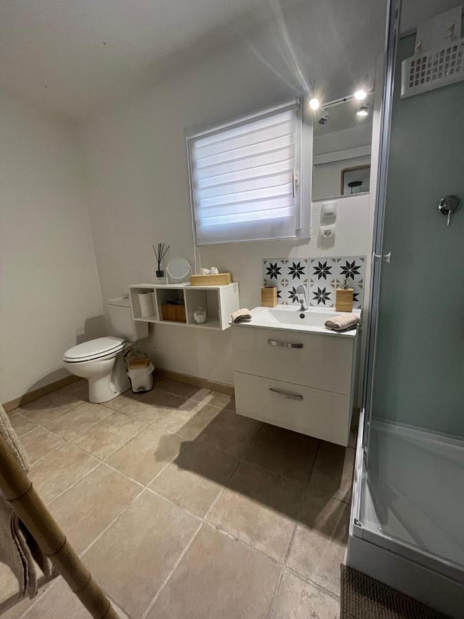 Studio Chez Joss Istres Exterior foto